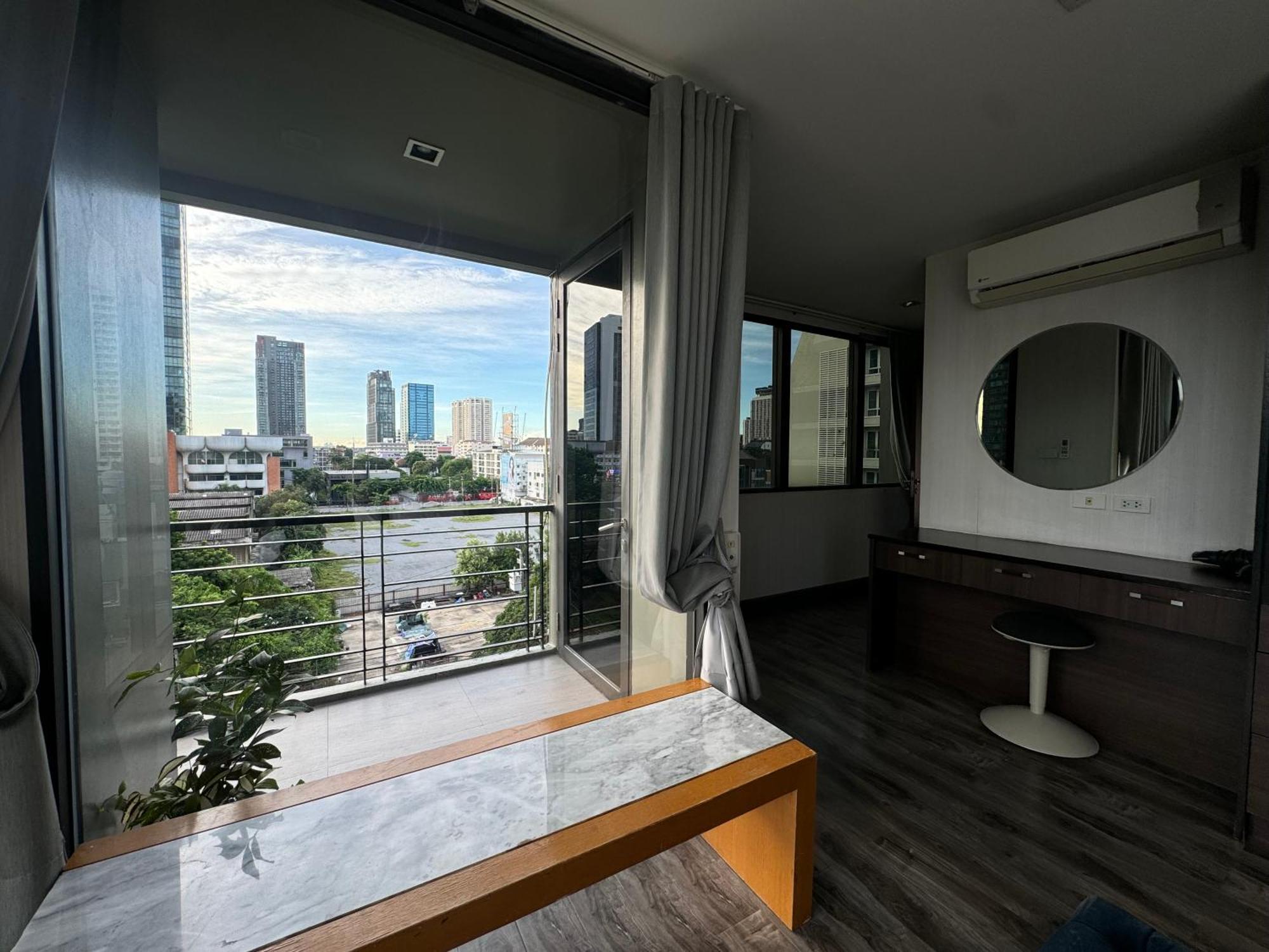 W8 Condo, Luxe 2 Bedroom Private Floor, Best Hip Central Bangkok Area, 5 Mins From Thonglo Bts Station Екстериор снимка