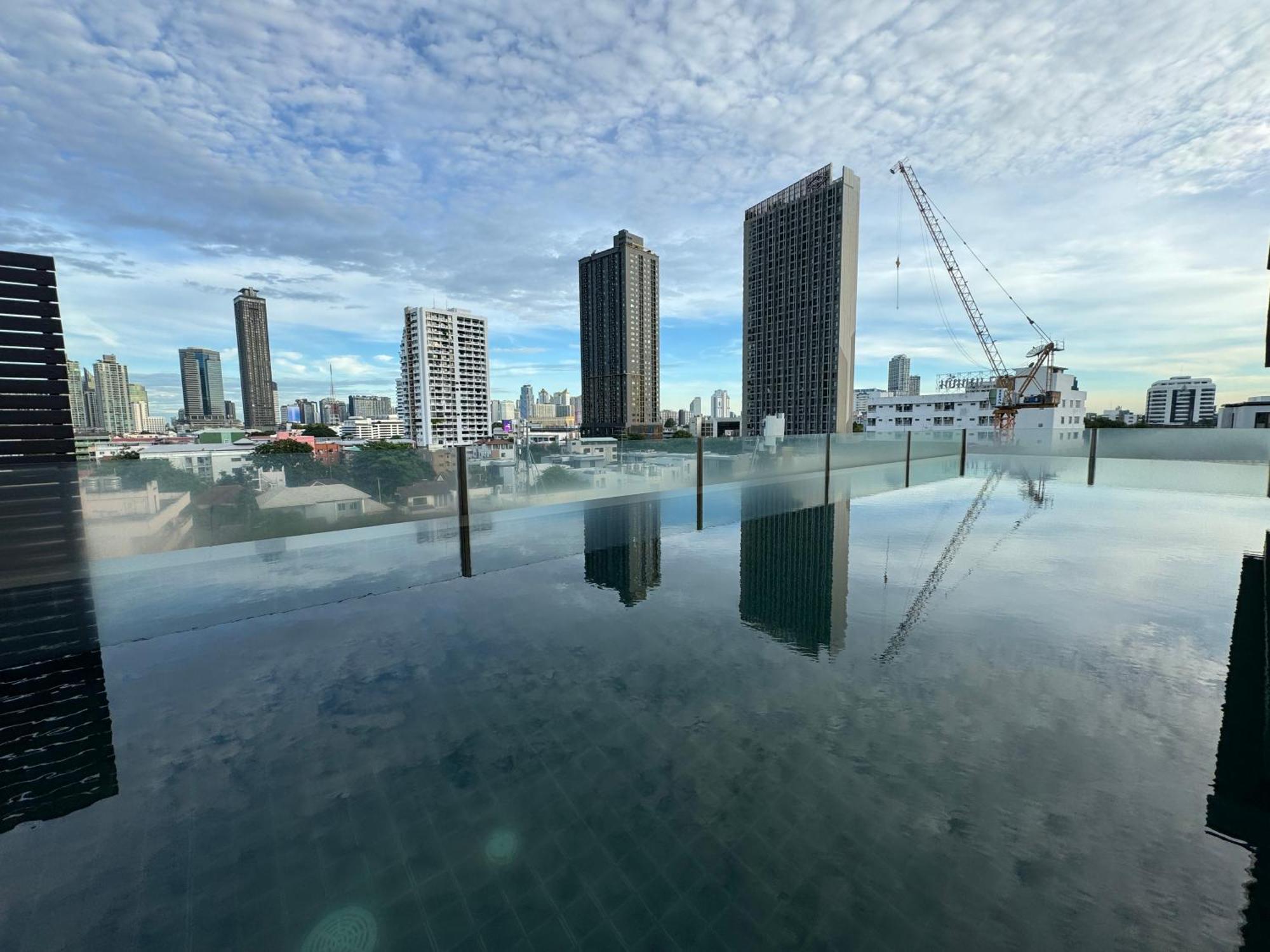 W8 Condo, Luxe 2 Bedroom Private Floor, Best Hip Central Bangkok Area, 5 Mins From Thonglo Bts Station Екстериор снимка