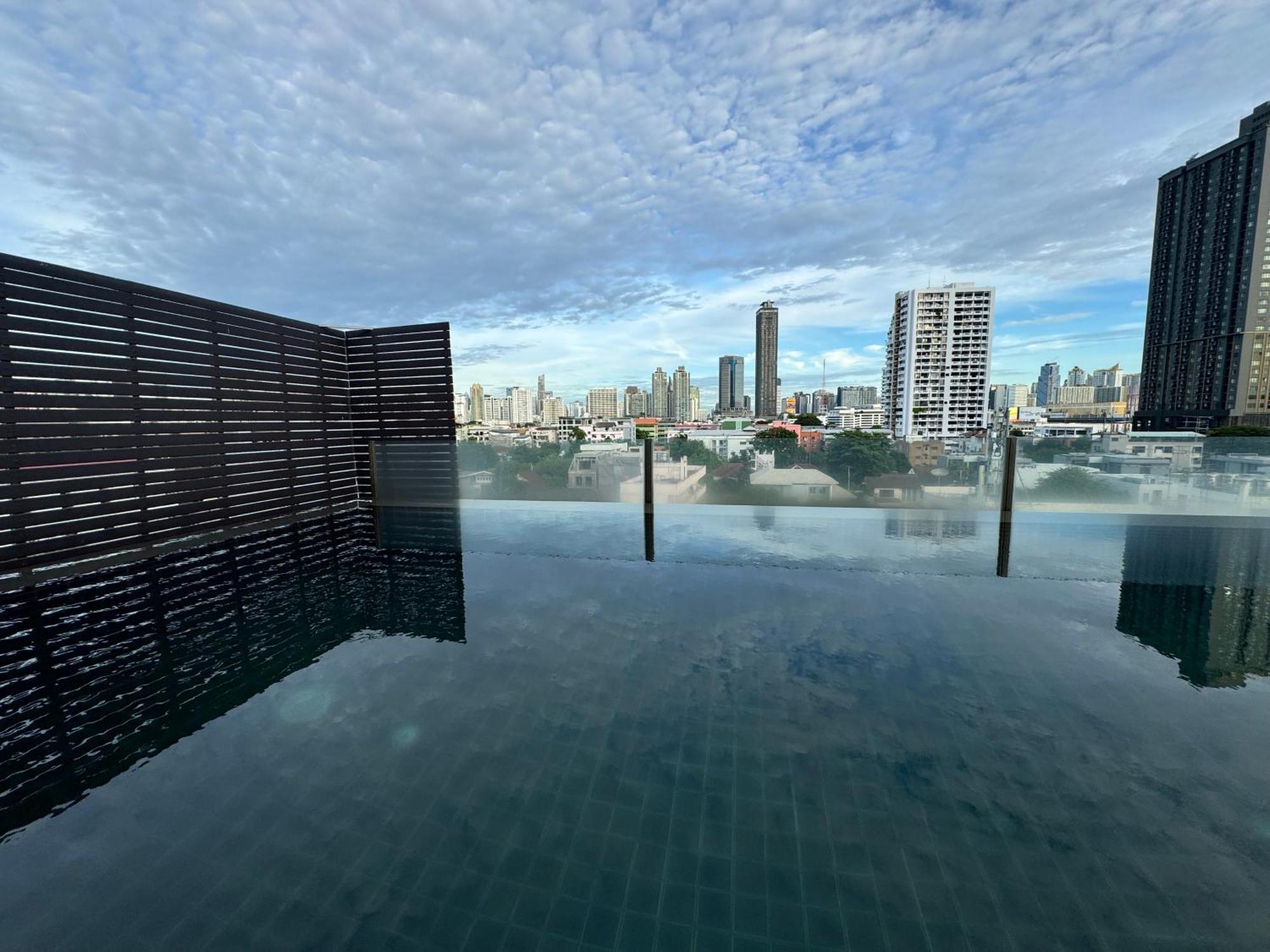 W8 Condo, Luxe 2 Bedroom Private Floor, Best Hip Central Bangkok Area, 5 Mins From Thonglo Bts Station Екстериор снимка