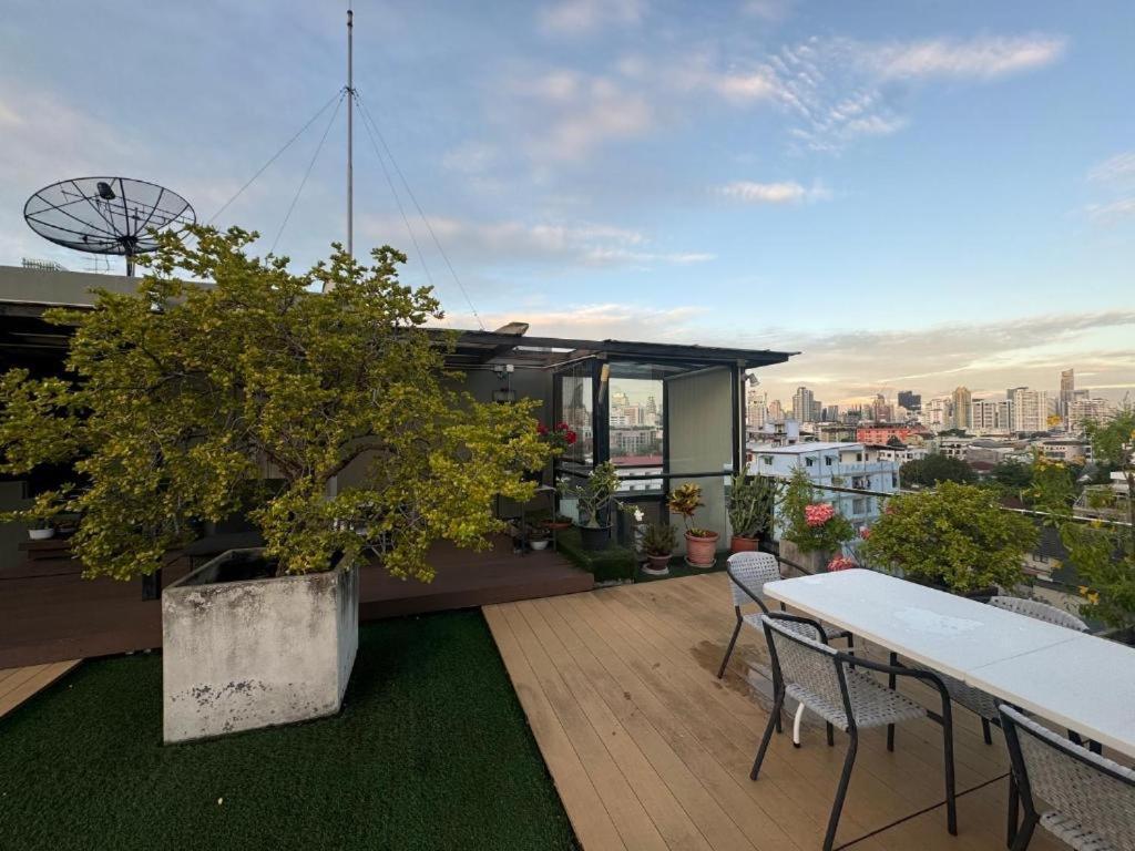 W8 Condo, Luxe 2 Bedroom Private Floor, Best Hip Central Bangkok Area, 5 Mins From Thonglo Bts Station Екстериор снимка